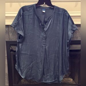 Old Navy Women’s Green Satin Shirt Short Sleeve